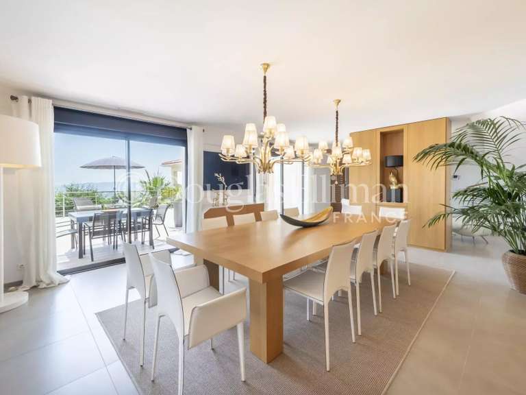 Villa Châteauneuf-Grasse - 5 chambres - 280m²