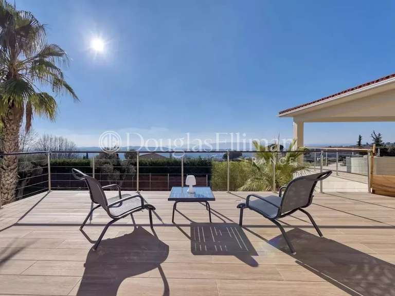 Villa Châteauneuf-Grasse - 5 chambres - 280m²