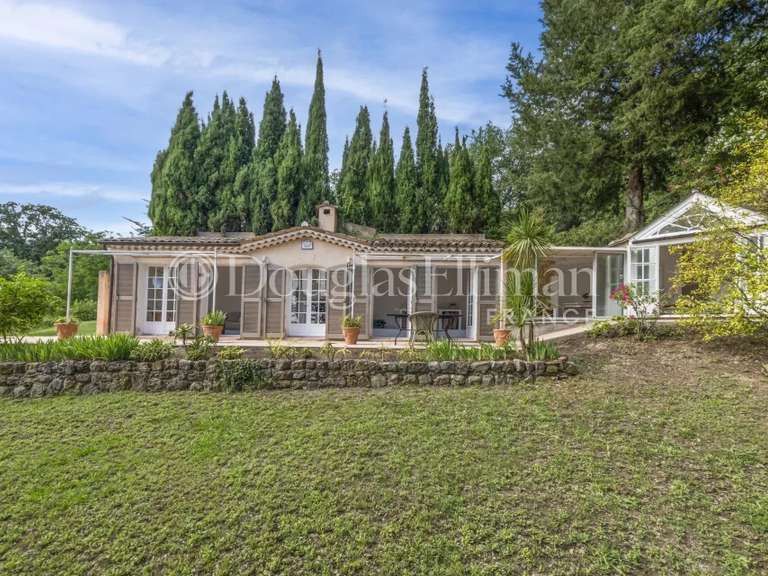 Villa Châteauneuf-Grasse - 5 chambres - 357m²
