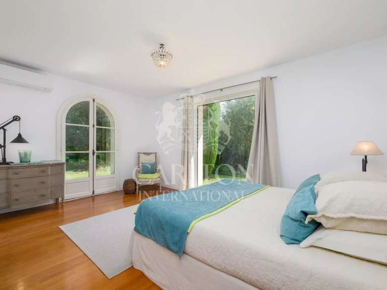 Villa Châteauneuf-Grasse - 6 chambres - 351m²