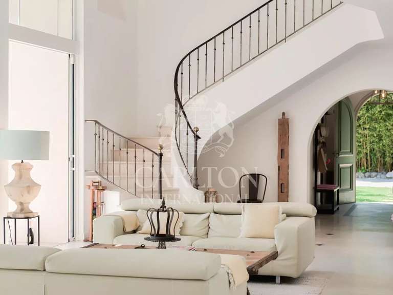 Villa Châteauneuf-Grasse - 6 chambres - 351m²