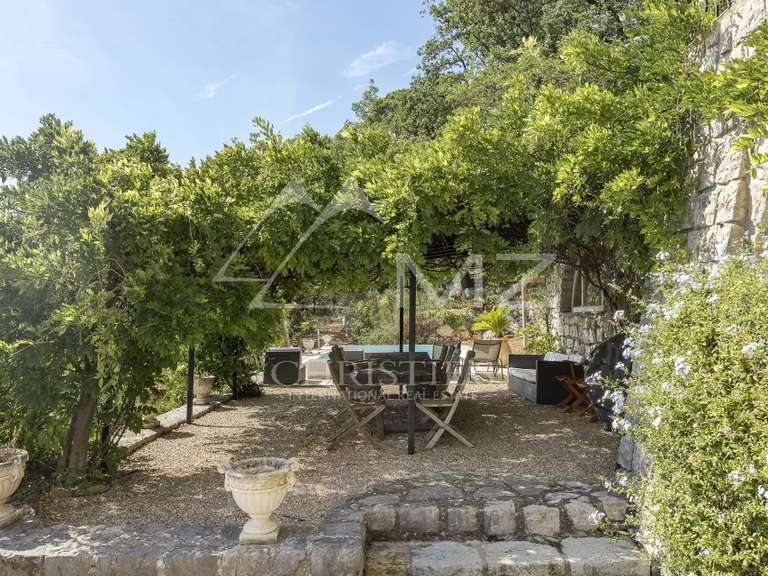 Villa Châteauneuf-Grasse - 5 bedrooms - 205m²