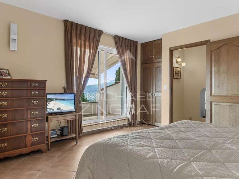 Villa Châteauneuf-Grasse - 5 chambres - 239m²