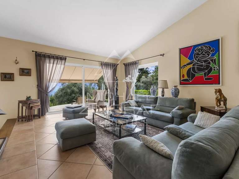 Villa Châteauneuf-Grasse - 5 chambres - 239m²