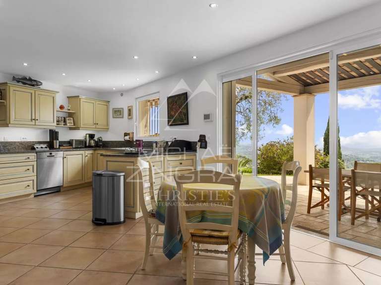 Villa Châteauneuf-Grasse - 5 chambres - 239m²