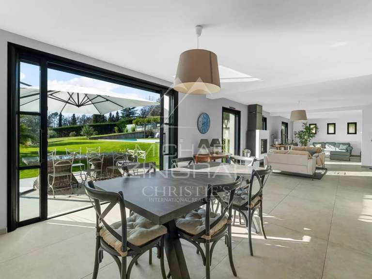 Villa Châteauneuf-Grasse - 4 chambres - 224m²