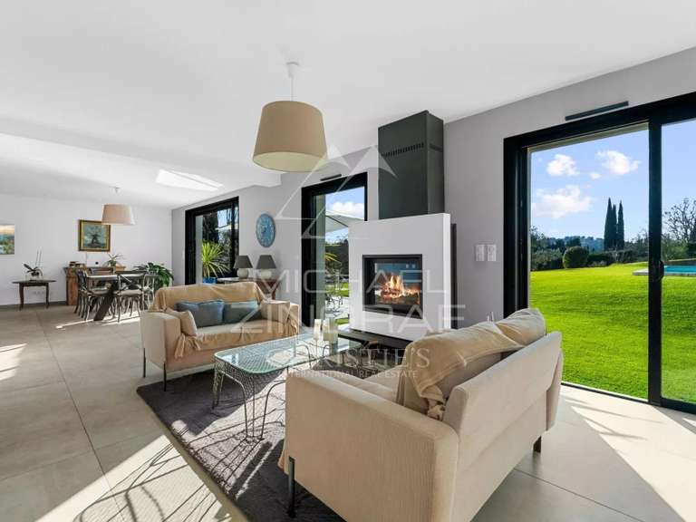 Villa Châteauneuf-Grasse - 4 chambres - 224m²