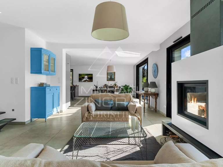 Villa Châteauneuf-Grasse - 4 bedrooms - 156m²