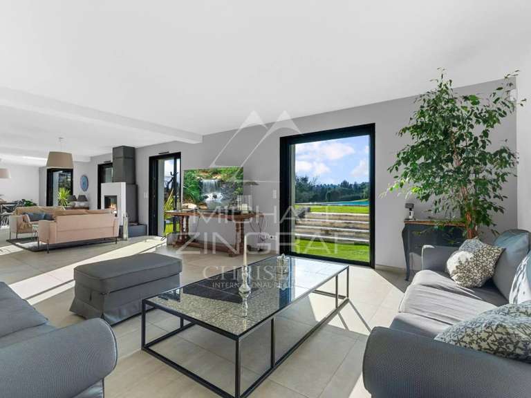 Villa Châteauneuf-Grasse - 4 chambres - 224m²