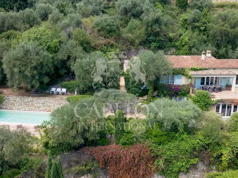 Villa Châteauneuf-Grasse - 4 chambres - 175m²