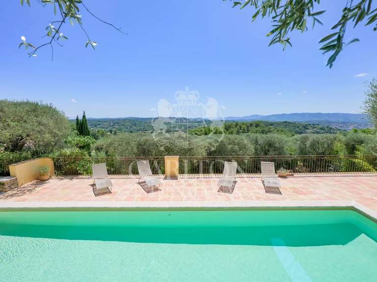 Villa Châteauneuf-Grasse - 4 chambres - 175m²