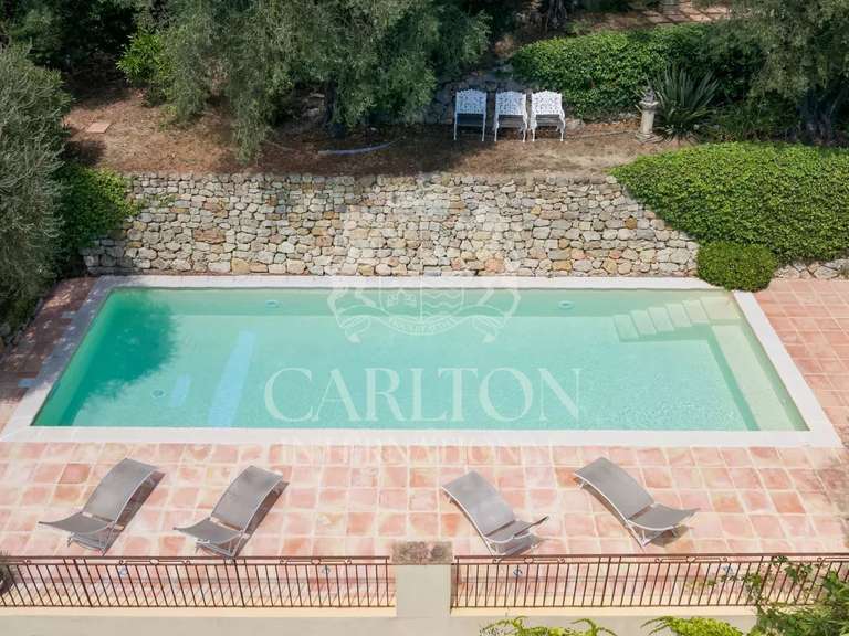 Villa Châteauneuf-Grasse - 4 chambres - 175m²