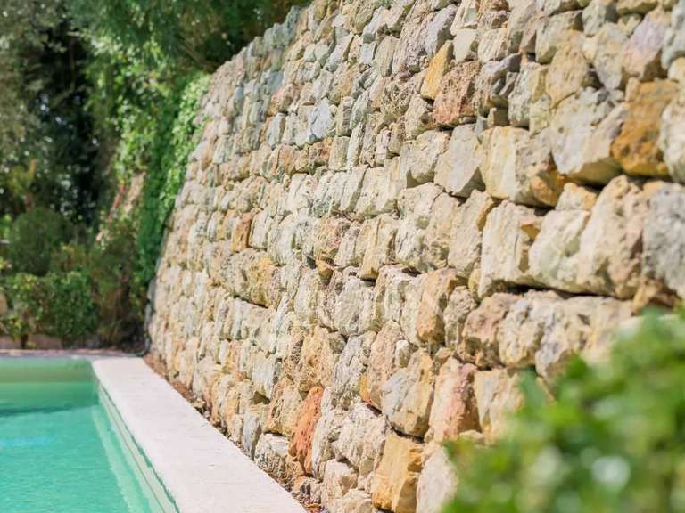 Villa Châteauneuf-Grasse - 4 bedrooms - 175m²