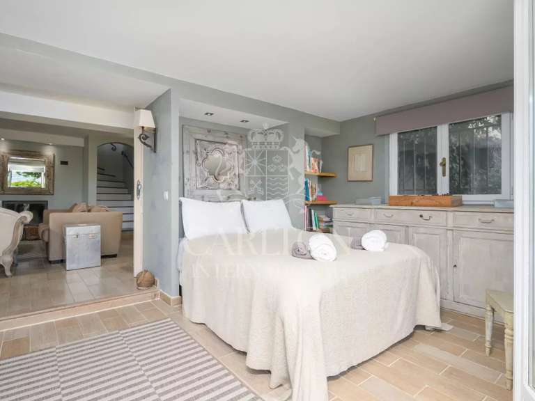 Villa Châteauneuf-Grasse - 4 bedrooms - 175m²