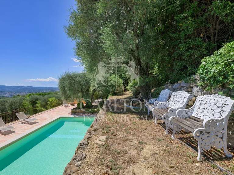 Villa Châteauneuf-Grasse - 4 chambres - 175m²
