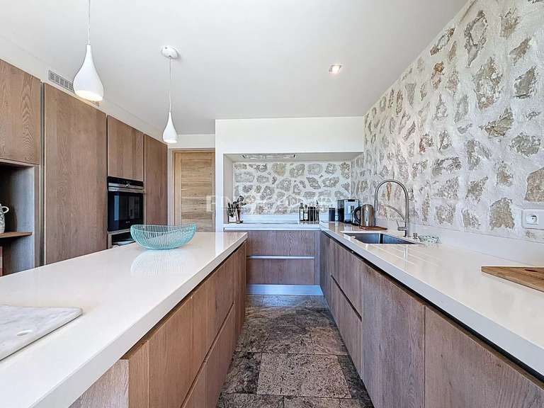 Villa Châteauneuf-Grasse - 5 chambres - 250m²