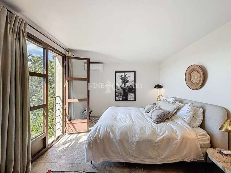 Villa Châteauneuf-Grasse - 5 chambres - 250m²