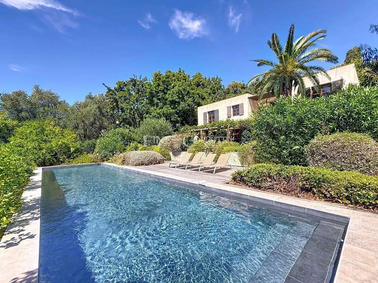 Villa Châteauneuf-Grasse - 5 chambres - 250m²