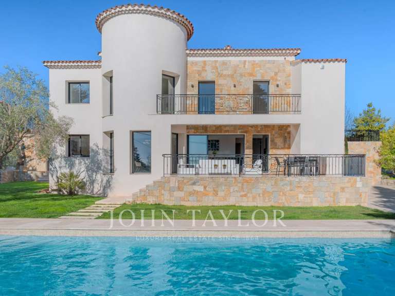 Villa Châteauneuf-Grasse - 5 chambres - 320m²