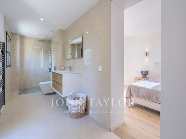 Villa Châteauneuf-Grasse - 5 chambres - 320m²