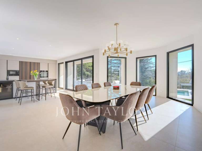 Villa Châteauneuf-Grasse - 5 chambres - 320m²