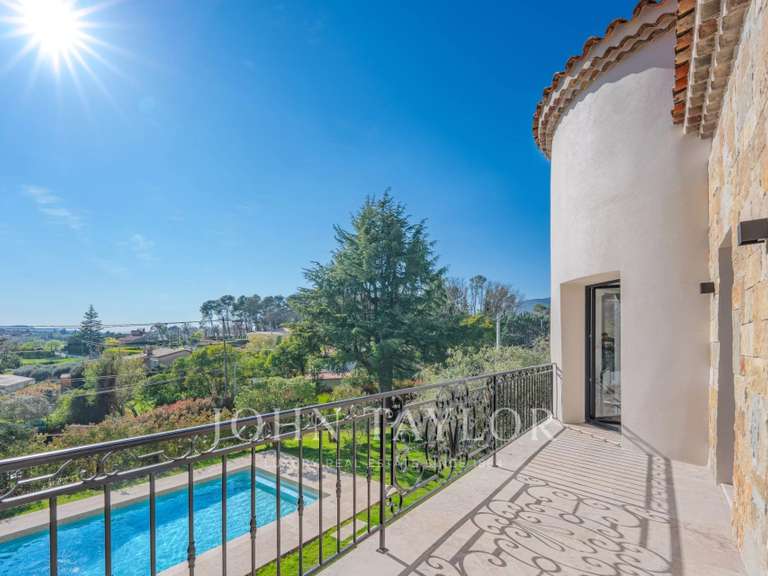 Villa Châteauneuf-Grasse - 5 chambres - 320m²