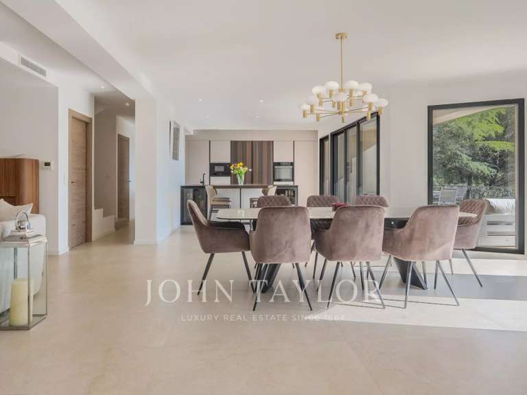 Villa Châteauneuf-Grasse - 5 chambres - 320m²