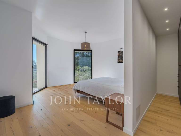 Villa Châteauneuf-Grasse - 5 chambres - 320m²