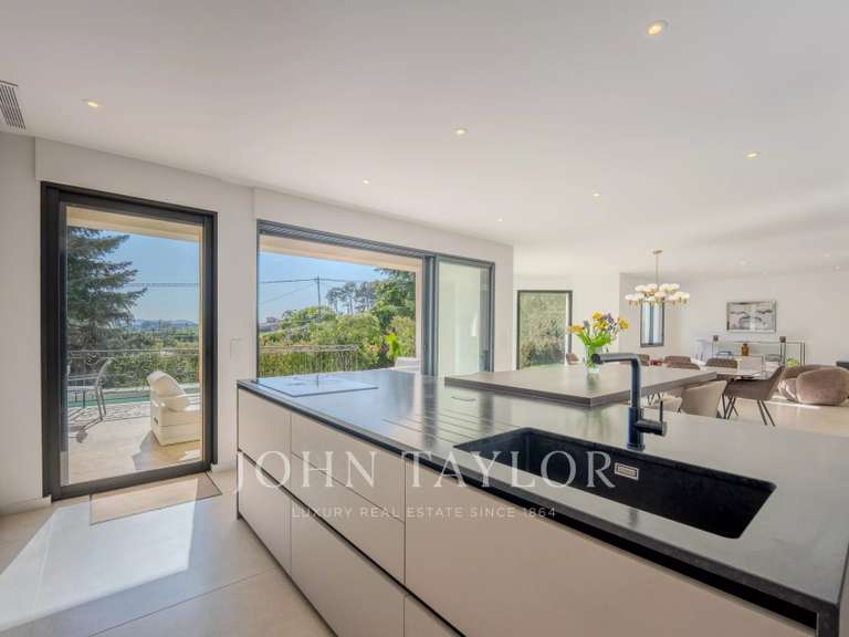 Villa Châteauneuf-Grasse - 5 chambres - 320m²