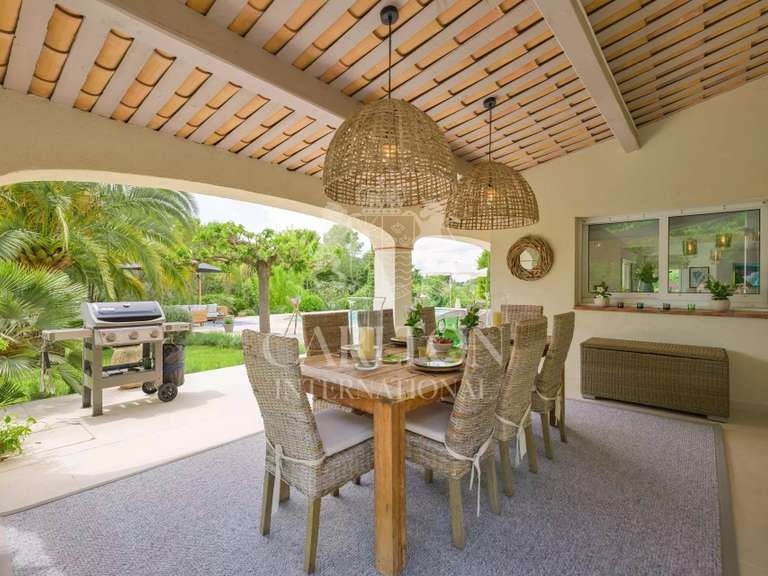 Villa Châteauneuf-Grasse - 4 chambres - 187m²