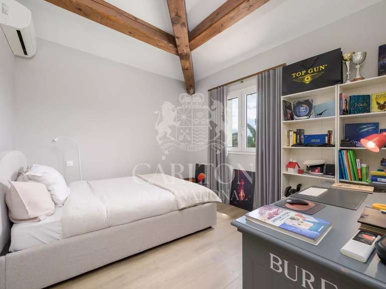 Villa Châteauneuf-Grasse - 4 chambres - 187m²