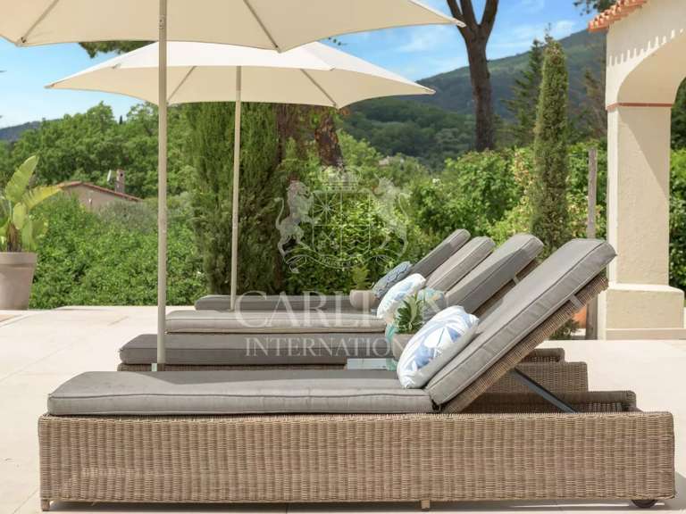 Villa Châteauneuf-Grasse - 4 chambres - 187m²