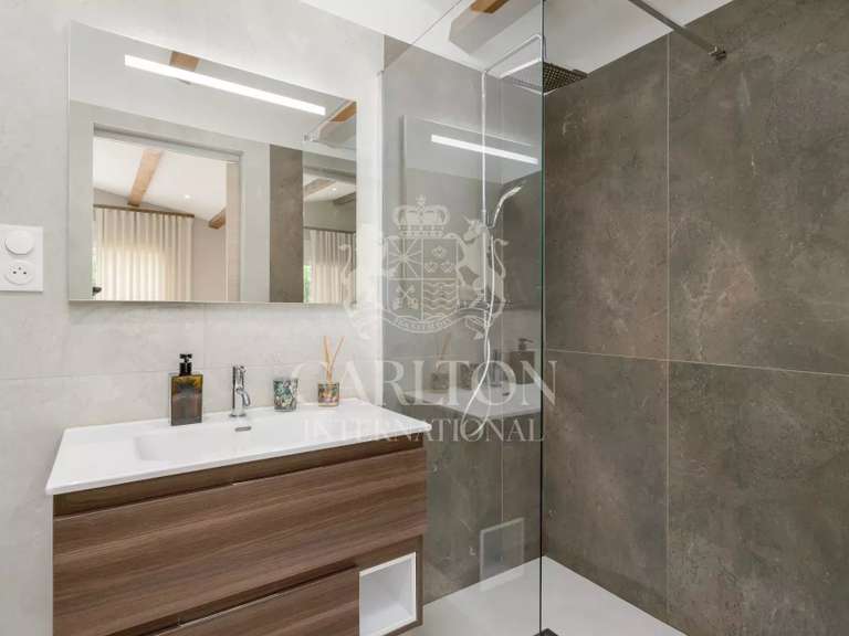 Villa Châteauneuf-Grasse - 4 chambres - 187m²