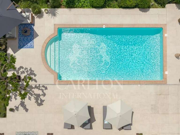 Villa Châteauneuf-Grasse - 4 chambres - 187m²