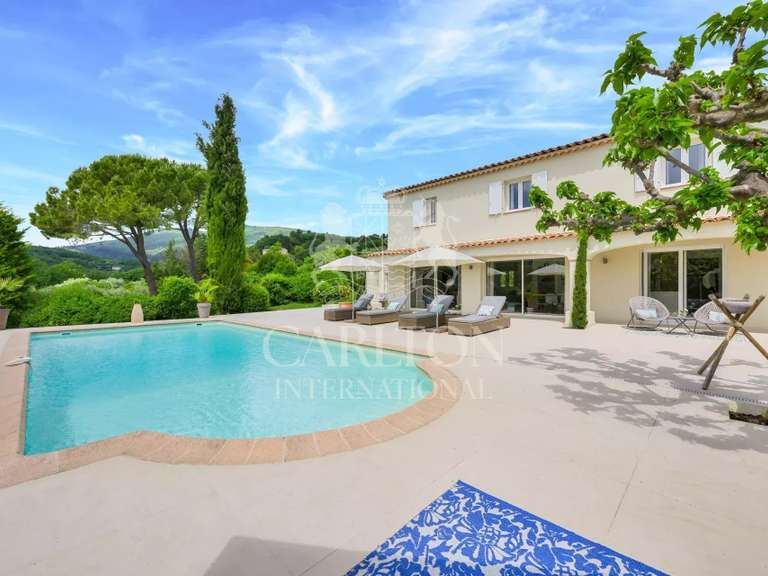 Villa Châteauneuf-Grasse - 4 chambres - 187m²