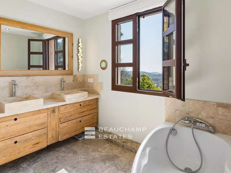 Villa with Sea view Châteauneuf-Grasse - 5 bedrooms - 250m²