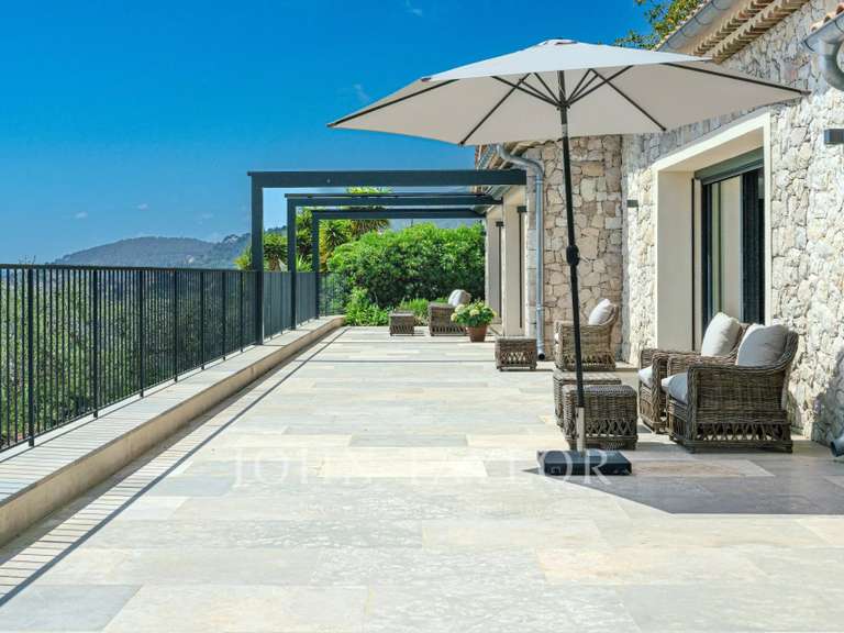 Villa Châteauneuf-Grasse - 4 chambres - 300m²