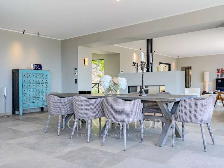 Villa Châteauneuf-Grasse - 4 chambres - 300m²