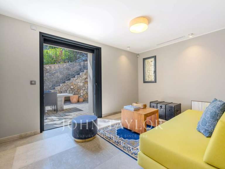 Villa Châteauneuf-Grasse - 4 chambres - 300m²