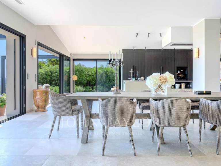 Villa Châteauneuf-Grasse - 4 chambres - 300m²
