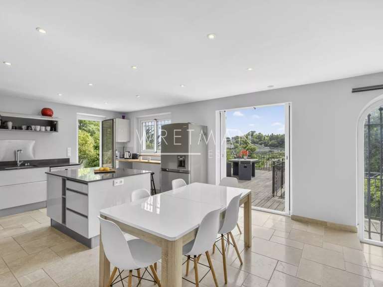 Villa Châteauneuf-Grasse - 3 chambres - 131m²