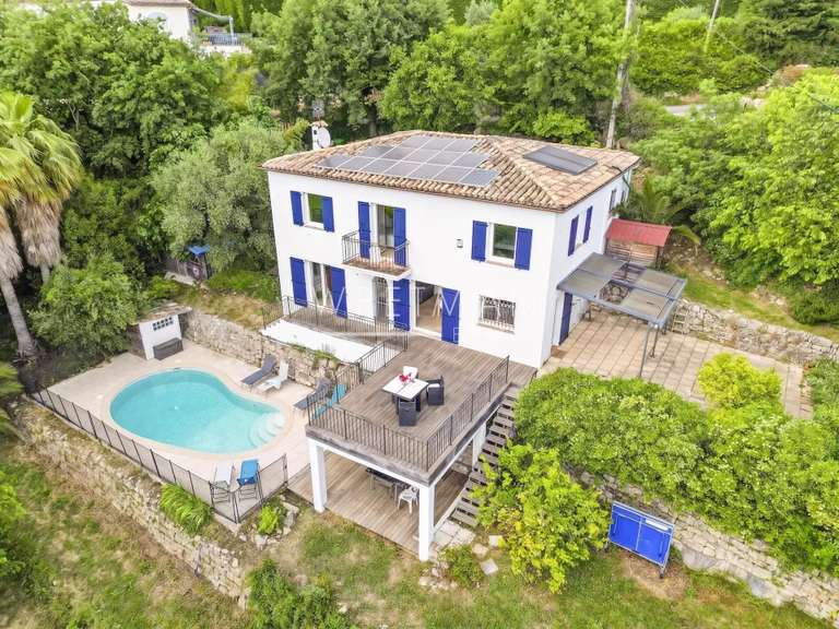 Villa Châteauneuf-Grasse - 3 chambres - 131m²