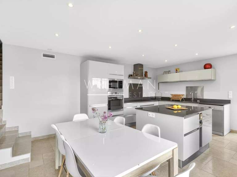 Villa Châteauneuf-Grasse - 3 chambres - 131m²