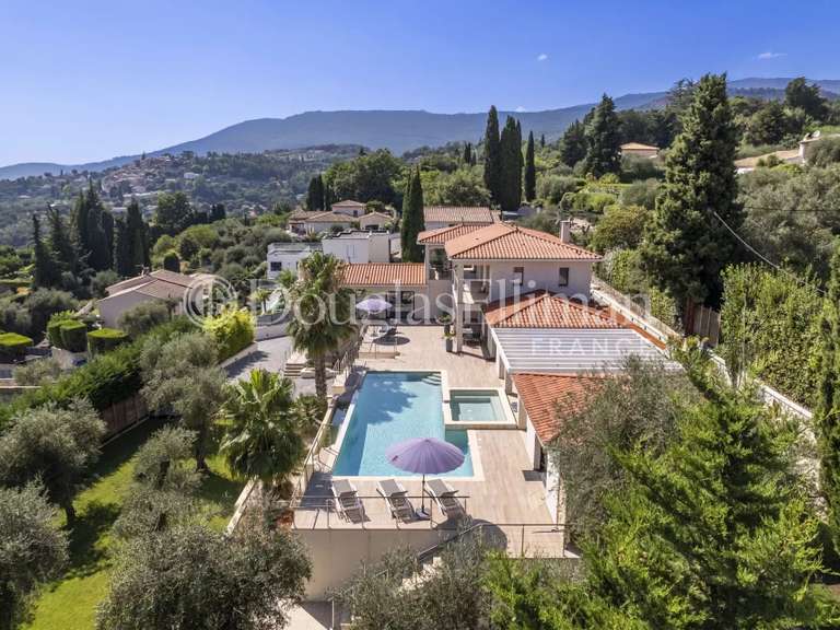 Villa Châteauneuf-Grasse - 5 chambres - 280m²