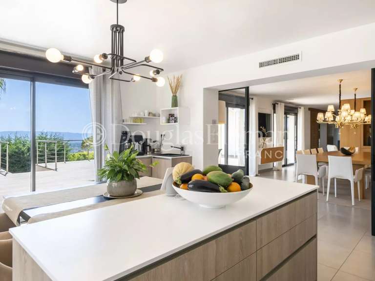 Villa Châteauneuf-Grasse - 5 chambres - 280m²