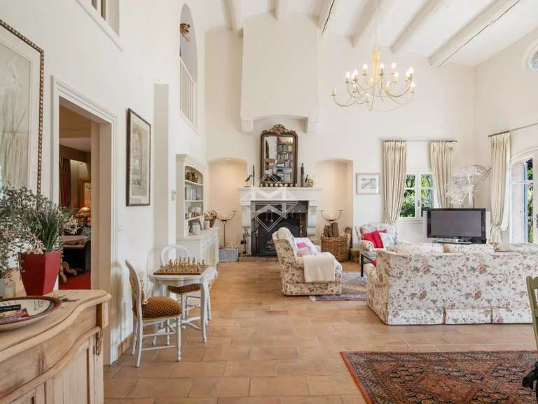 Villa Châteauneuf-Grasse - 6 chambres - 363m²
