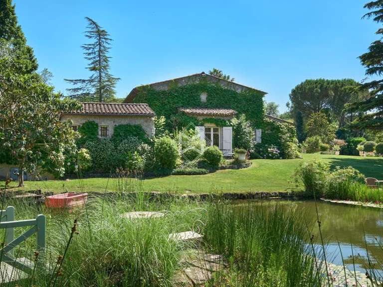 Villa Châteauneuf-Grasse - 6 chambres - 363m²