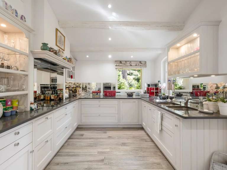 Villa Châteauneuf-Grasse - 6 chambres - 363m²
