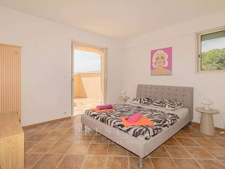 Villa Châteauneuf-Grasse - 3 chambres - 608m²