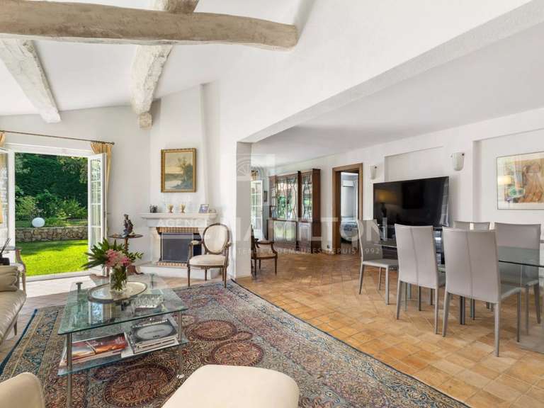 Villa Châteauneuf-Grasse - 5 chambres - 185m²